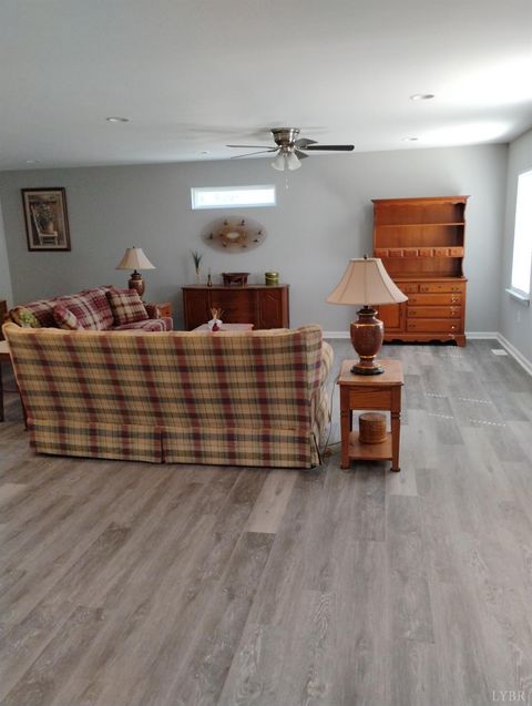 Tiny photo for 3941 PROMISE LAND RD Rd, Appomattox, VA 24522 (MLS # 364461)