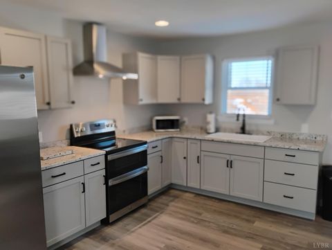 Tiny photo for 3941 PROMISE LAND RD Rd, Appomattox, VA 24522 (MLS # 364461)