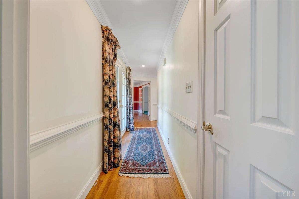 414 Strawberry Banks Drive, Moneta, Virginia image 12
