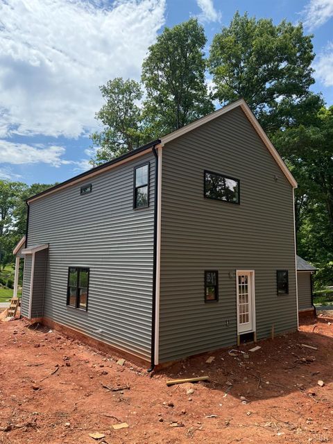 Tiny photo for 1033 Ivy Woods Drive, Forest, VA 24551 (MLS # 366699)