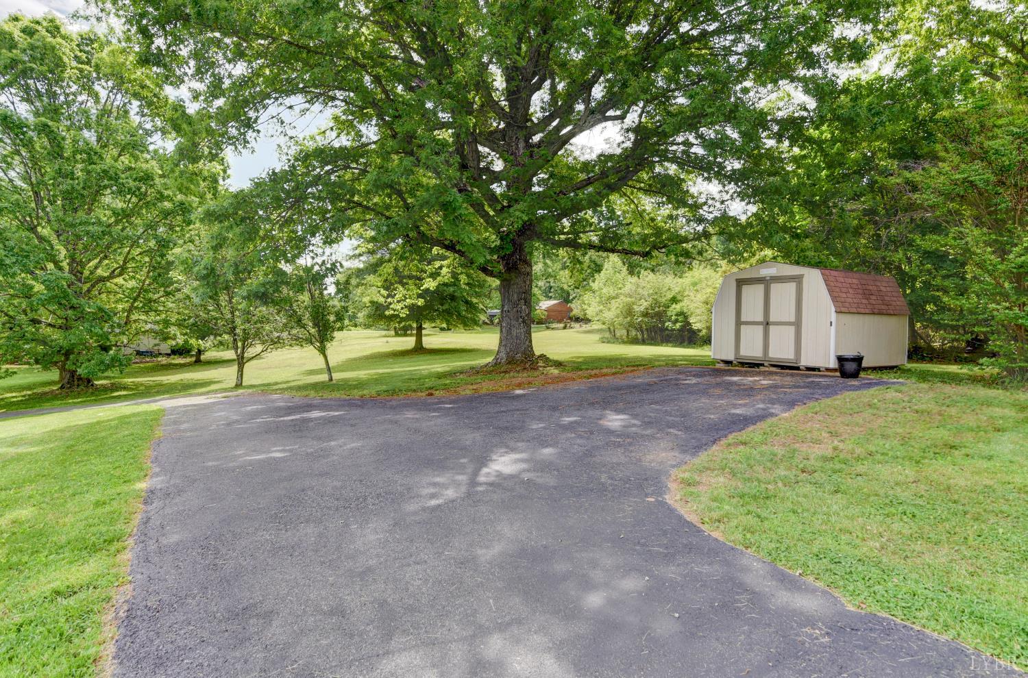 2770 W Lynchburg Salem Turnpike, Bedford, Virginia image 8