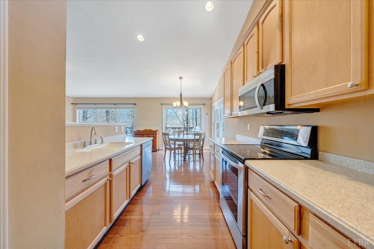 200 Inlet Drive, Wirtz, Virginia image 6