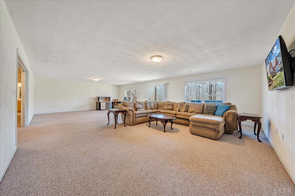 200 Inlet Drive, Wirtz, Virginia image 14