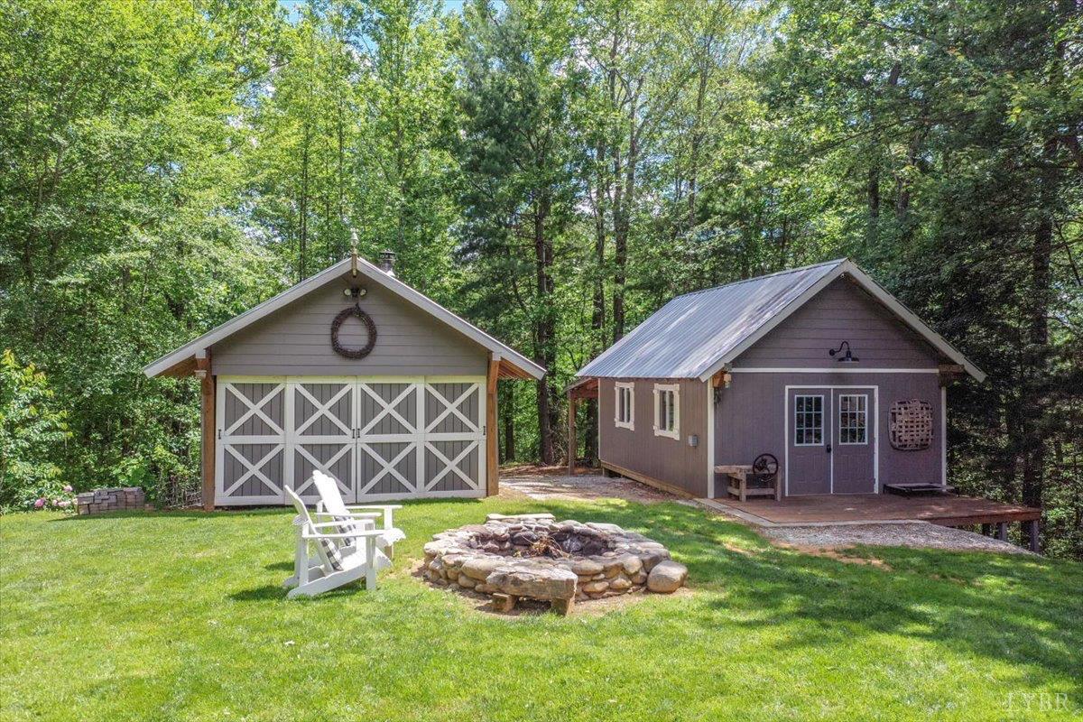 261 Carrington Ln Ln, Roseland, Virginia image 4