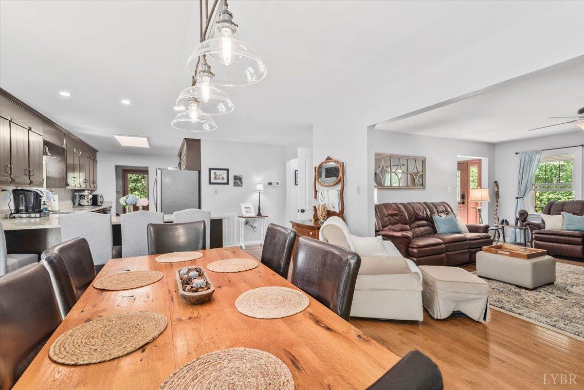 261 Carrington Ln Ln, Roseland, Virginia image 14