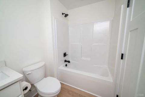 Tiny photo for 205 Morning Walk Circle, Forest, VA 24551 (MLS # 366654)