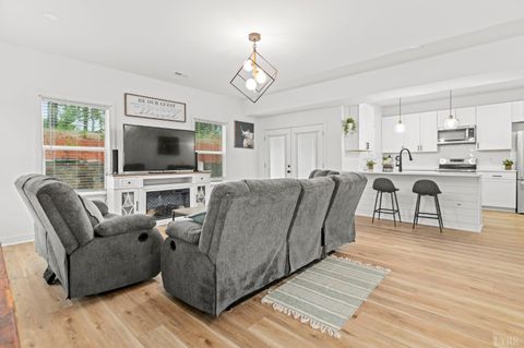 Tiny photo for 45 Patrick Ct, Madison Heights, VA 24572 (MLS # 366310)