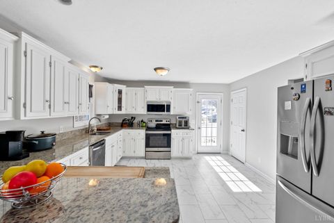 Tiny photo for 133 Willard Way, Lynchburg, VA 24502 (MLS # 366430)