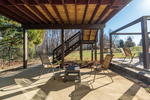 Tiny photo for 113 Beacon Hill Place, Lynchburg, VA 24503 (MLS # 364910)