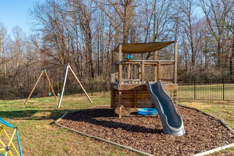 Tiny photo for 113 Beacon Hill Place, Lynchburg, VA 24503 (MLS # 364910)