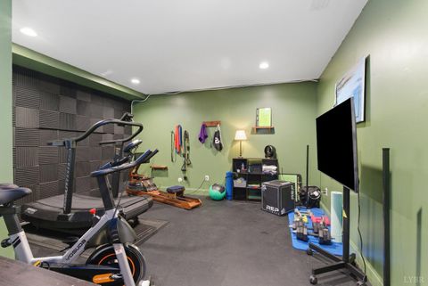 Tiny photo for 113 Beacon Hill Place, Lynchburg, VA 24503 (MLS # 364910)