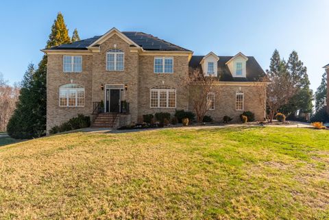 Tiny photo for 113 Beacon Hill Place, Lynchburg, VA 24503 (MLS # 364910)