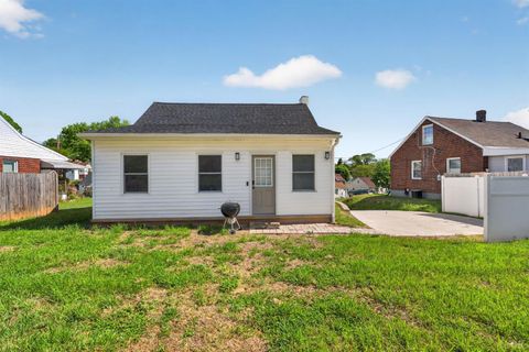 Tiny photo for 1311 Fort Manor Drive, Lynchburg, VA 24502 (MLS # 365749)