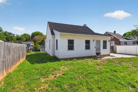 Tiny photo for 1311 Fort Manor Drive, Lynchburg, VA 24502 (MLS # 365749)