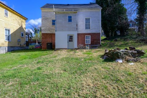 Tiny photo for 1011 Polk Street, Lynchburg, VA 24504 (MLS # 365068)