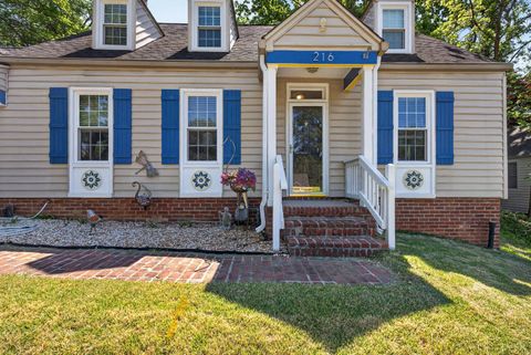 Tiny photo for 216 Kensington Avenue, Lynchburg, VA 24503 (MLS # 366309)