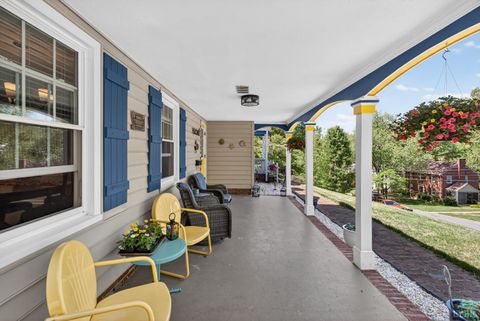 Tiny photo for 216 Kensington Avenue, Lynchburg, VA 24503 (MLS # 366309)