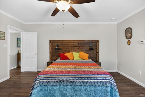 Tiny photo for 216 Kensington Avenue, Lynchburg, VA 24503 (MLS # 366309)