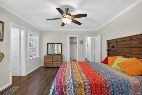 Tiny photo for 216 Kensington Avenue, Lynchburg, VA 24503 (MLS # 366309)