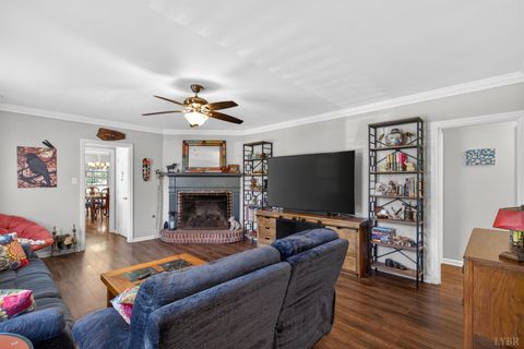 Tiny photo for 216 Kensington Avenue, Lynchburg, VA 24503 (MLS # 366309)