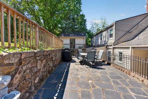 Tiny photo for 216 Kensington Avenue, Lynchburg, VA 24503 (MLS # 366309)