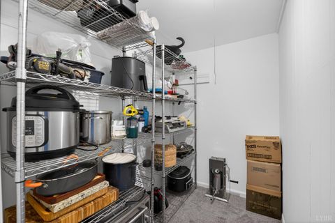 Tiny photo for 216 Kensington Avenue, Lynchburg, VA 24503 (MLS # 366309)