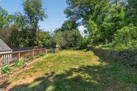 Tiny photo for 216 Kensington Avenue, Lynchburg, VA 24503 (MLS # 366309)