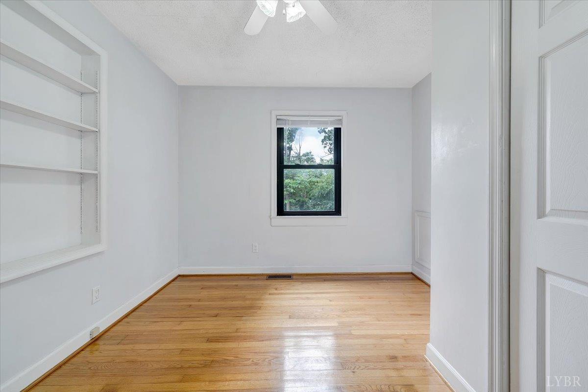 Lynchburg, Virginia 24502, United States, 3 Bedrooms Bedrooms, ,1 BathroomBathrooms,Residential,Active,138962