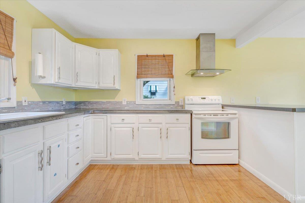 Lynchburg, Virginia 24502, United States, 3 Bedrooms Bedrooms, ,1 BathroomBathrooms,Residential,Active,138962