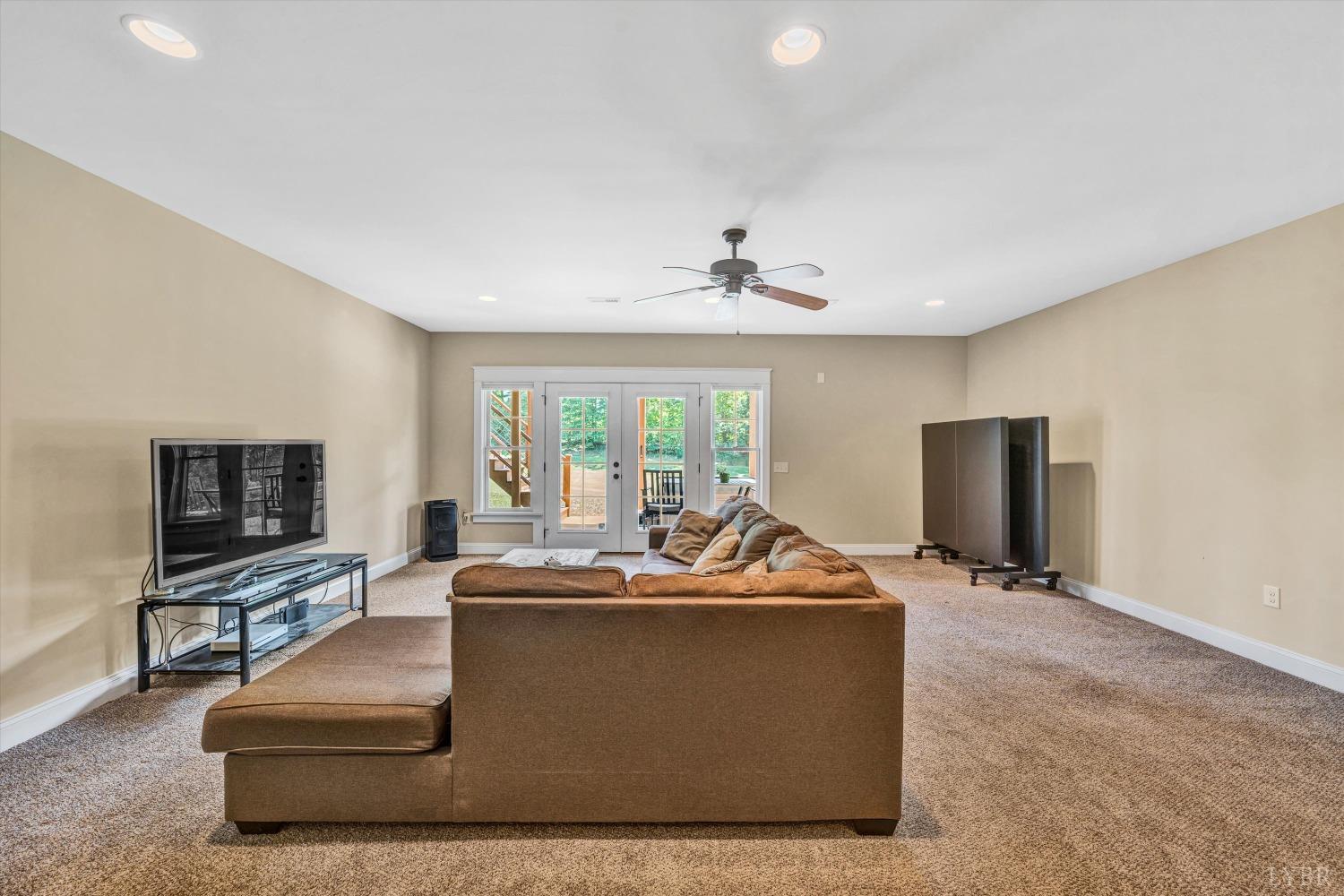 215 Bermuda Drive, Hardy, Virginia image 39
