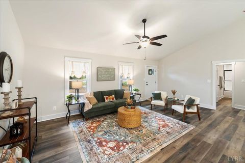 Tiny photo for 1025 Lindsay Rd, Forest, VA 24551 (MLS # 364165)