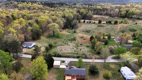 Photo of 0 Dearing Ford Road, Altavista, VA 24517 (MLS # 364209)