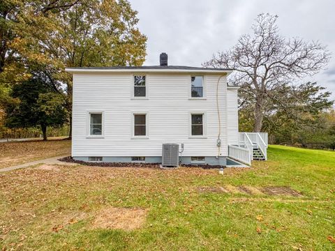 Tiny photo for 255 Glade Road, Madison Heights, VA 24572 (MLS # 362777)