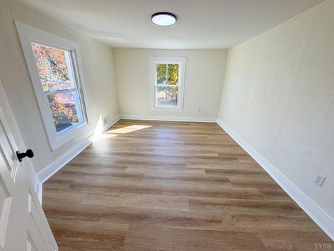 Tiny photo for 255 Glade Road, Madison Heights, VA 24572 (MLS # 362777)