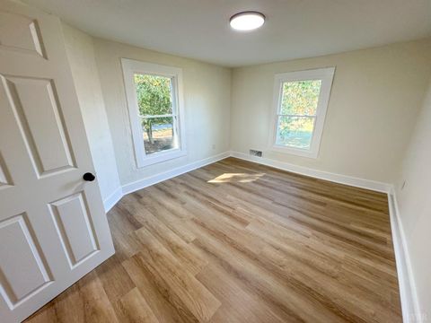 Tiny photo for 255 Glade Road, Madison Heights, VA 24572 (MLS # 362777)