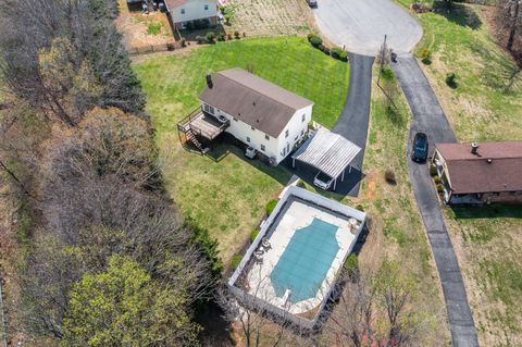 Tiny photo for 1136 Coolbrook Road, Bedford, VA 24523 (MLS # 365452)