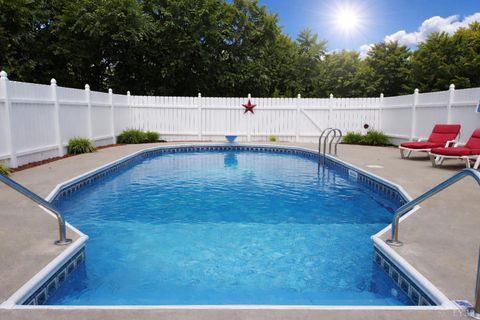 Tiny photo for 1136 Coolbrook Road, Bedford, VA 24523 (MLS # 365452)