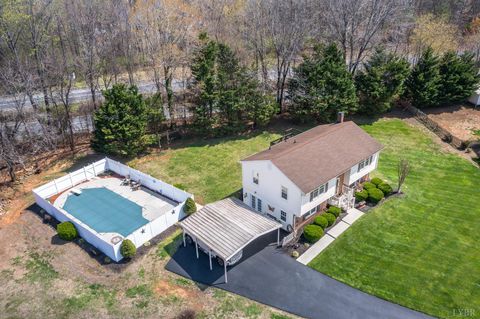 Tiny photo for 1136 Coolbrook Road, Bedford, VA 24523 (MLS # 365452)