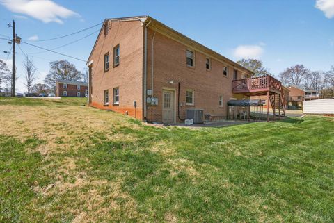 Tiny photo for 163 Baldwin Circle Cir, Lynchburg, VA 24502 (MLS # 365473)
