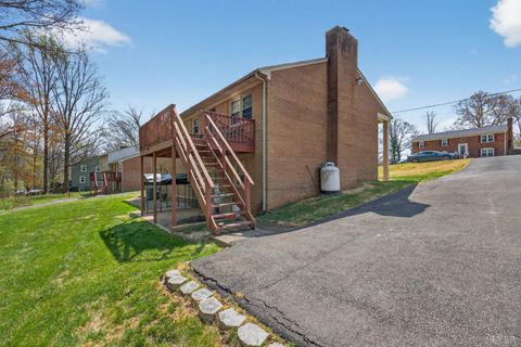 Tiny photo for 163 Baldwin Circle Cir, Lynchburg, VA 24502 (MLS # 365473)