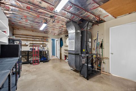 Tiny photo for 163 Baldwin Circle Cir, Lynchburg, VA 24502 (MLS # 365473)