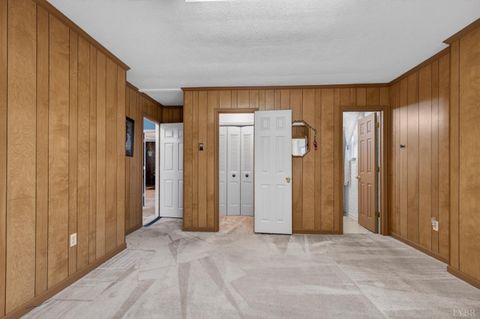 Tiny photo for 163 Baldwin Circle Cir, Lynchburg, VA 24502 (MLS # 365473)