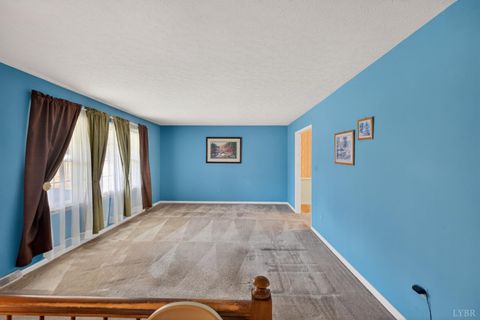 Tiny photo for 163 Baldwin Circle Cir, Lynchburg, VA 24502 (MLS # 365473)