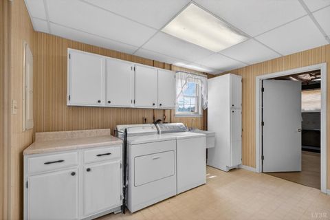 Tiny photo for 163 Baldwin Circle Cir, Lynchburg, VA 24502 (MLS # 365473)