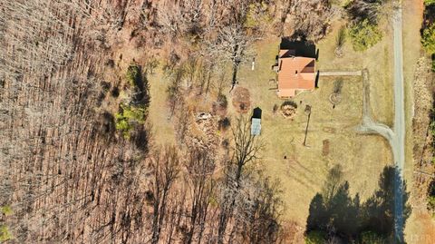 Tiny photo for 409 Staunton River Landing Lndg, Gretna, VA 24557 (MLS # 364726)