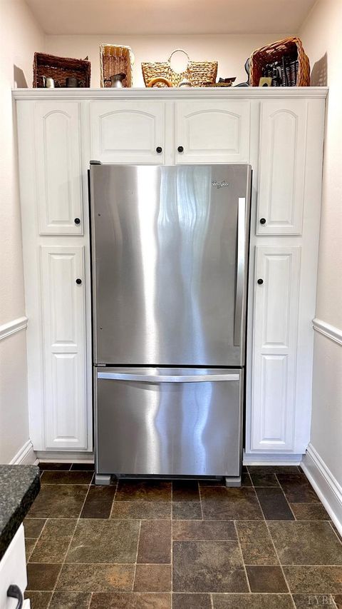 Tiny photo for 415 Oakridge Boulevard, Lynchburg, VA 24502 (MLS # 366276)