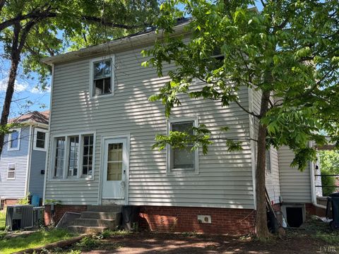 Tiny photo for 405 Langhorne Lane, Lynchburg, VA 24501 (MLS # 366565)