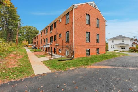 Tiny photo for 1200 Liggates Road, Lynchburg, VA 24502 (MLS # 362720)