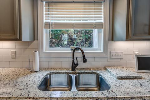 Tiny photo for 1013 Cobblestone Lane, Forest, VA 24551 (MLS # 365116)