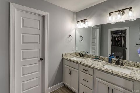 Tiny photo for 1013 Cobblestone Lane, Forest, VA 24551 (MLS # 365116)